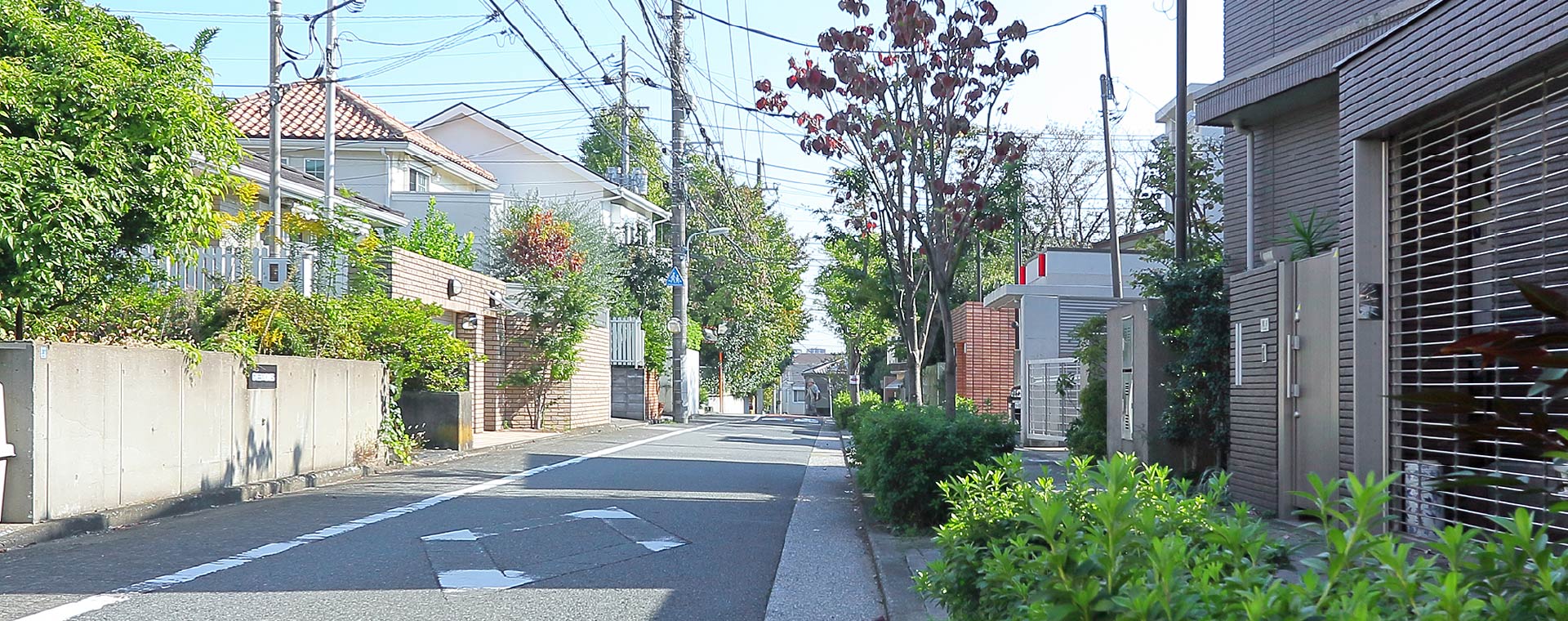 現地付近の街並み